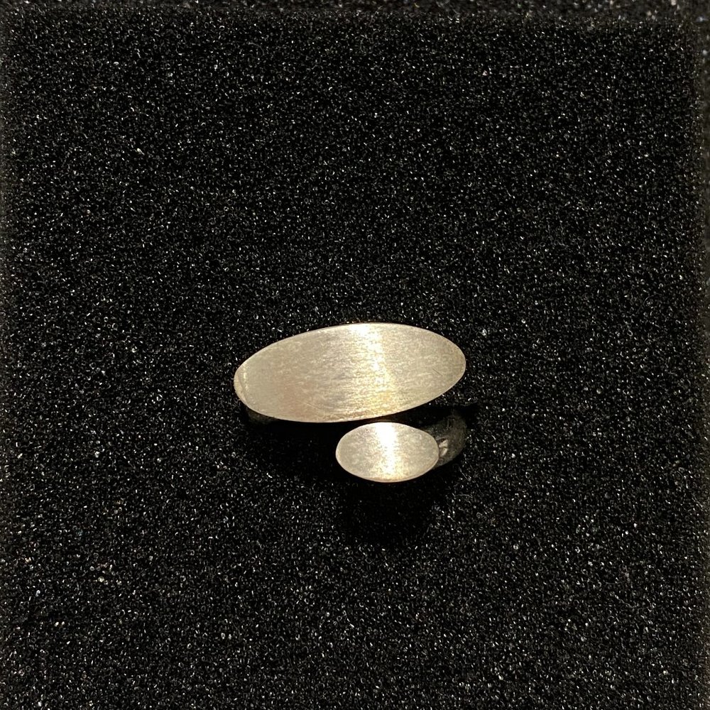 Silver Adjustable Oval Double Ring - image 1